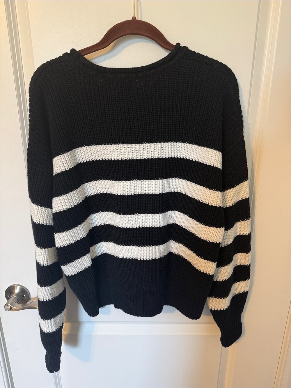 GAP Black White Striped Chunky Knit Sweater Cotton Crewneck Coastal Size M - Picture 3 of 3